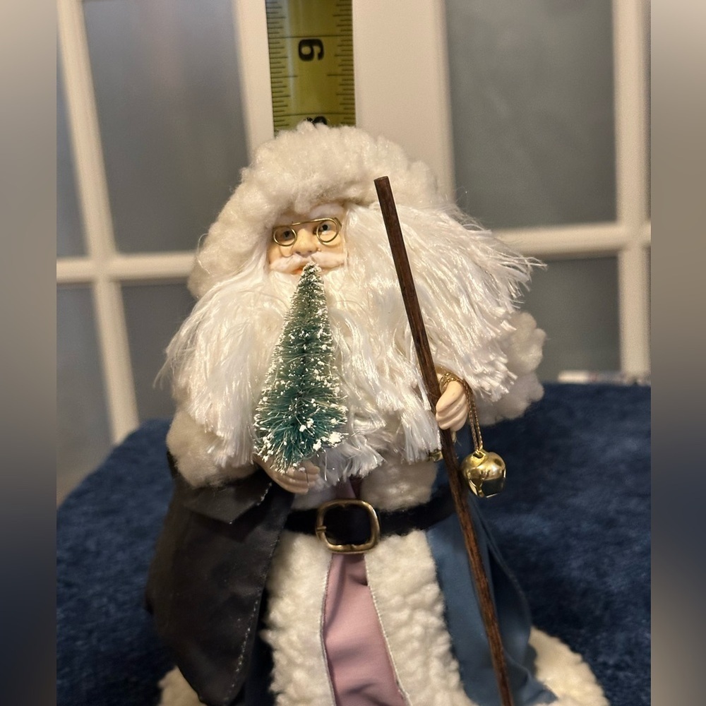 Blue robed Santa tree topper/decoration - Picture 6 of 7